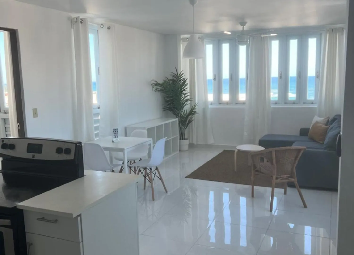 Arecibo Hotel 4301